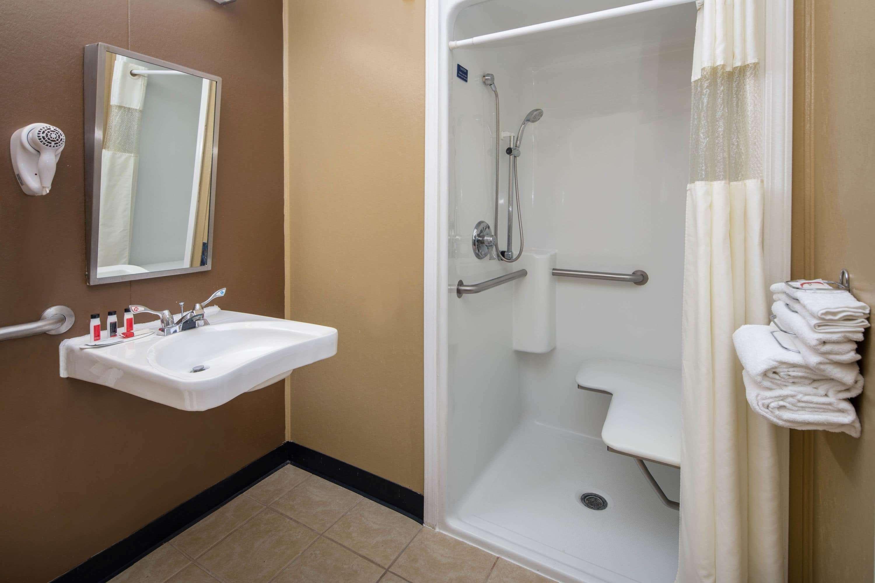 Microtel Inn & Suites By Wyndham Columbia Fort Jackson N Εξωτερικό φωτογραφία